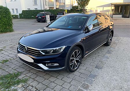 VW Passat Alltrack Volkswagen 2.0 TDI SCR 4Motion DSG (BMT)