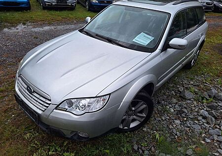 Subaru Outback 2.5i MT, Black Edition