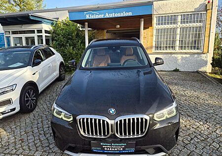 BMW X3 xDrive 20 d Sport /LED/LEDER/AHK/SH/Kamera