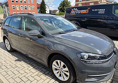 VW Golf Volkswagen VII Variant, PDC,8fach bereift,Alu,Klima