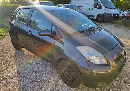 Toyota Yaris 5-Türer 1.33 VVT-i Cool