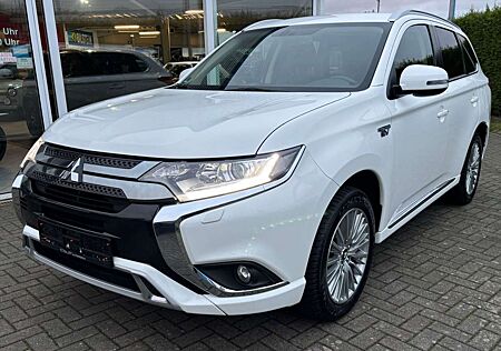 Mitsubishi Outlander PHEV Intro Edition 4WD