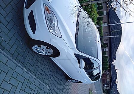 Ford Focus Turnier 2.0 TDCi DPF Aut. Ghia