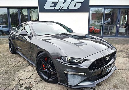 Ford Mustang GT Fastback 5.0 V8