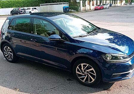 VW Golf Volkswagen 1.0 TSI DSG Sound