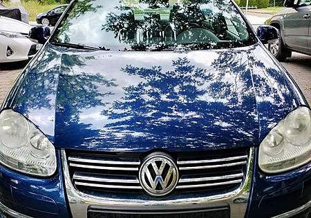 VW Jetta Volkswagen 1.6 FSI