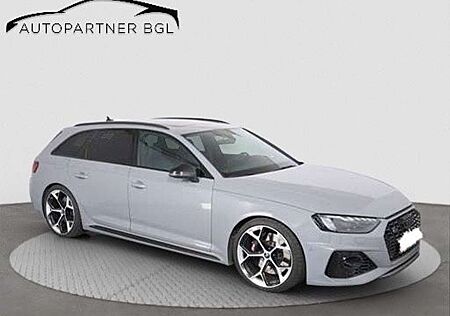 Audi RS4 RS 4 Avant 2.9 TFSI quattro Pano B&O Matrix