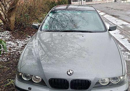 BMW 530i 530