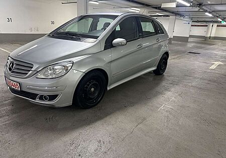 Mercedes-Benz B 200 B -Klasse