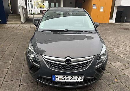 Opel Zafira Tourer Edition