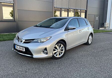 Toyota Auris 2.0 D-4D TÜV Neu