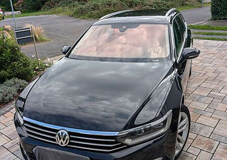 VW Passat Variant Volkswagen 2.0 TDI SCR DSG BlueMotion Highline