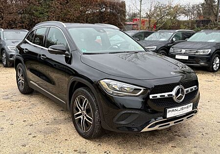 Mercedes-Benz GLA 200 GLA200d 4Matic Widescreen 360°Kam BliSp Leder