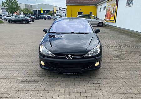 Peugeot 206 CC 110/ voll Leder/Klimaanlage/ Tüv