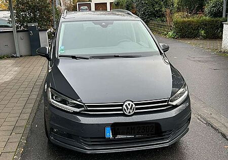 VW Touran Volkswagen Diesel 2.0 TDI SCR, DSG Highline