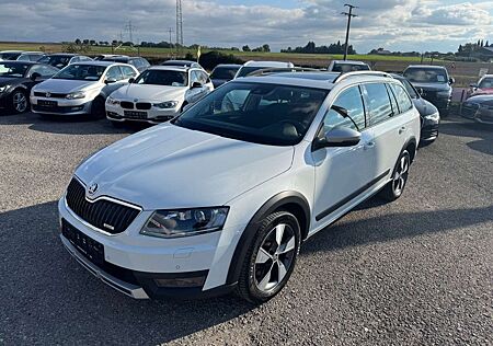 Skoda Octavia Comb Scout 4x4 DSG Pano AHK Navi PDC 1.H