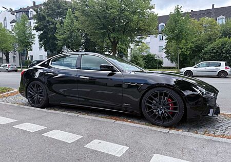 Maserati Ghibli GranSport - CarTech - 1.Hd - unfallfrei