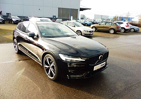 Volvo V60 B4 Kombi Plus Dark