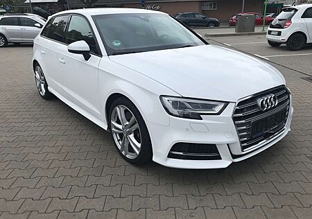 Audi S3 2.0 TFSI quattro 1.Hand *ACC*Spur*Matrix*Facelift