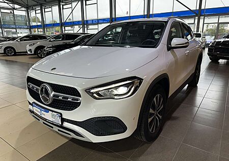 Mercedes-Benz GLA 220 d 4Matic Burmester LED DAB dig.Cockpit