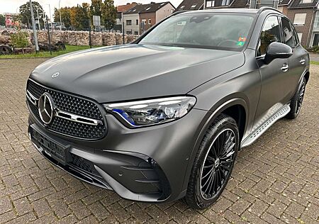 Mercedes-Benz GLC 300 de 4Matic (NP 105000) AMG*Panorma etcc