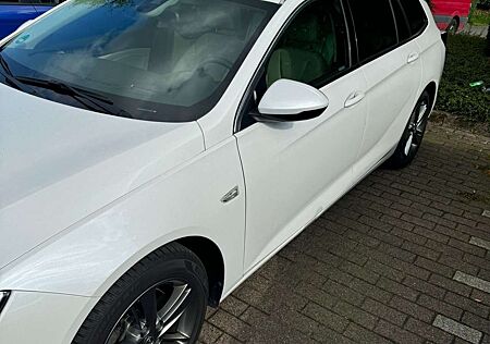 Opel Insignia Sports Tourer 1.6 ECOTEC Diesel Aut Business Editi