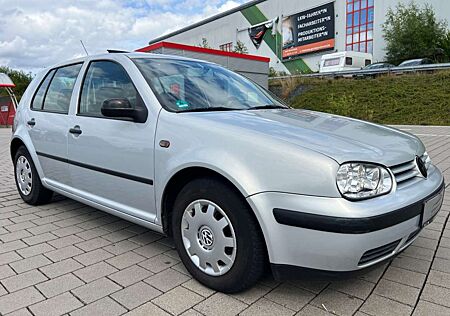 VW Golf Volkswagen 1.6 Edition *KLIMA*NAVI*SCHIEBEDACH*