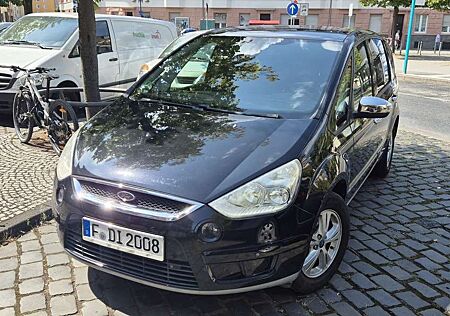 Ford S-Max 2.0 TDCi DPF Ambiente