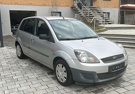Ford Fiesta 1.3 Ambiente TÜV NEU