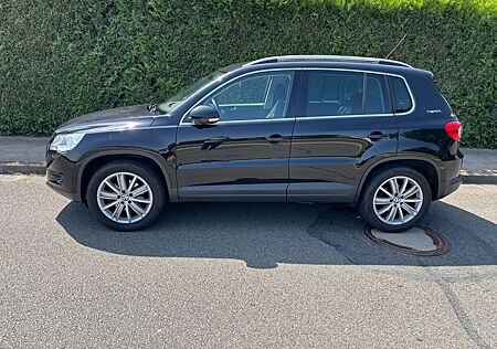 VW Tiguan Volkswagen 1.4 TSI BMT/ 2.Hd/ SHZ/ AHK/ PDC