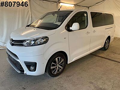Toyota Verso L2 Team 8-SITZER/NAVI/ACC/KAMERA/17"