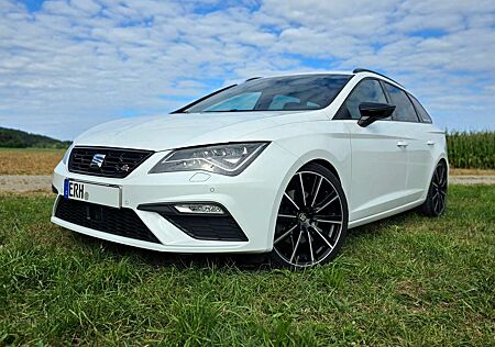 Seat Leon ST 2.0 TDI 184PS FR DSG AHK