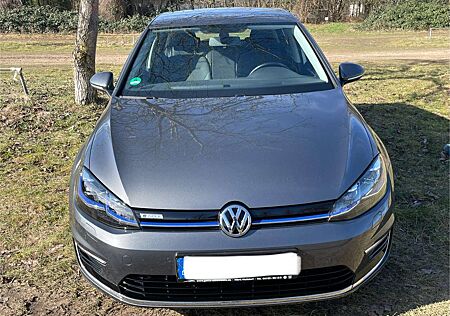 VW e-Golf Volkswagen , Wärmepumpe, CCS, Typ 2, klima, RFK, Navi.