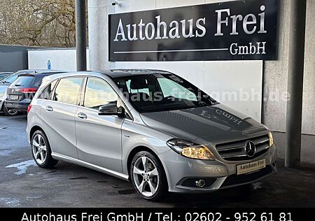 Mercedes-Benz B 180 *SITZHEIZUNG*TEILLEDER*NAVIGATION*GARANTIE*