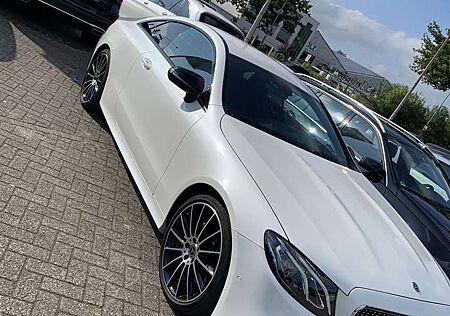 Mercedes-Benz E 220 d 4Matic Coupe 9G-TRONIC AMG Line