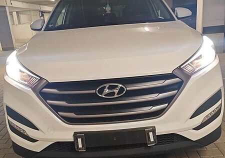 Hyundai Tucson blue 1.6 GDi 2WD Classic