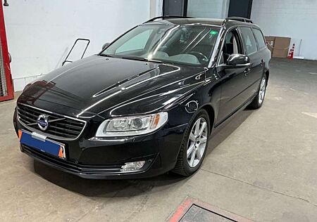 Volvo V70 Kombi Linje Svart*1.Hand*Xenon*Navi