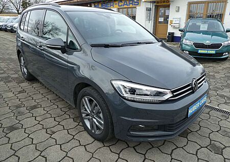 VW Touran Volkswagen Comfortline 1,5 TSI Family ACC+Kamera+App