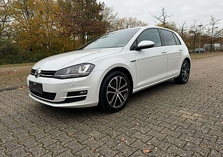 VW Golf Volkswagen VII Lim. Edition BMT-LEDER-AUTOM.-SHZ