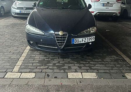 Alfa Romeo 147 1.9 JTD 8V M-Jet Progression