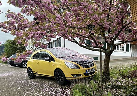 Opel Corsa 1.4 16V Color Edition