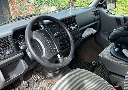 VW T4 Caravelle Volkswagen TDI 7DC2Y2