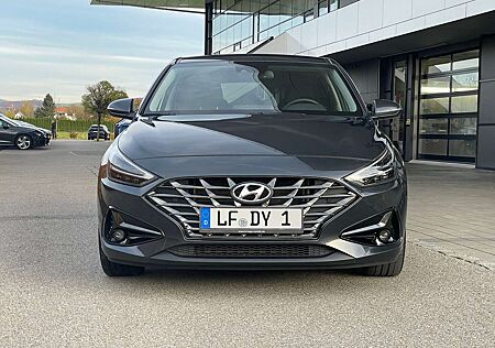 Hyundai i30 1.0 T-GDI 48V-Hybrid NAV/VOLL-LED/WINTER/UVM.