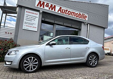 Skoda Octavia 2.0TDI DSG Lim. Edition *1.Hand+XEN+PDC*