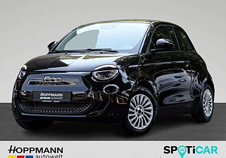 Fiat 500E Base, SHZ, PDC hi. + Kamera, CarPlay