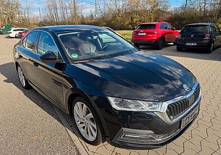 Skoda Octavia Lim. 2.0 TDI First Edition /LED / Leder/