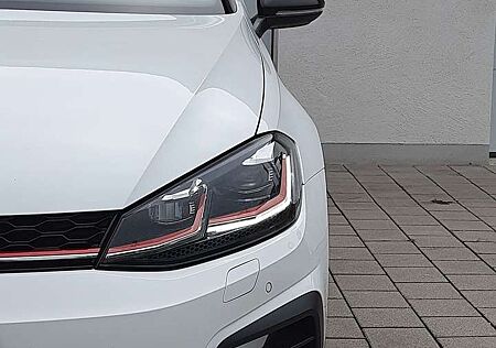 VW Golf Volkswagen GTI Perf 245ps DSG/LED/VirtualC/Dynaud./19"