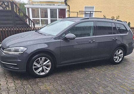 VW Golf Sportsvan Volkswagen 2.0 TDI SCR DSG United