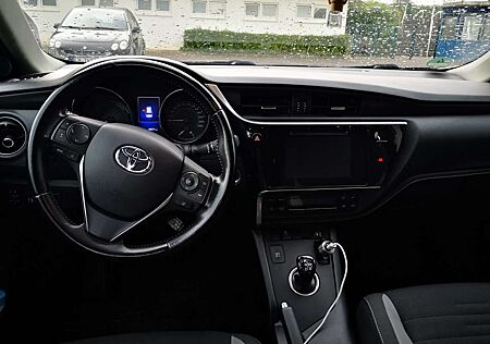 Toyota Auris 1.8 VVT-i Hybrid Automatik Touring Sports Comfort