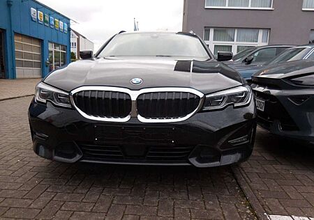 BMW 320 d xDrive Touring.Sport Line.Laser. Live.Cockp